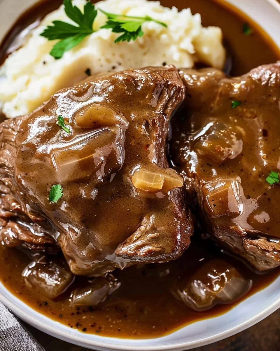 Crock Pot Cube Steak with Gravy